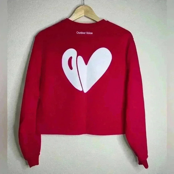 Outdoor Voices Love Without OV Cropped Sweatshirt in Ruby Size Small - Picture 3 of 4